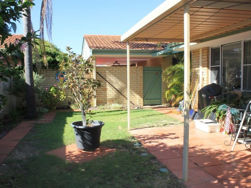 3/435b Riverton Drive East, Shelley WA 6148