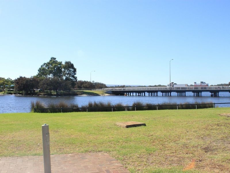 3/435b Riverton Drive East, Shelley WA 6148