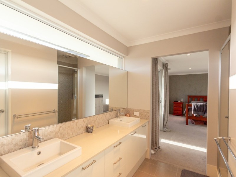 48 Aachen Crescent, Gwelup WA 6018