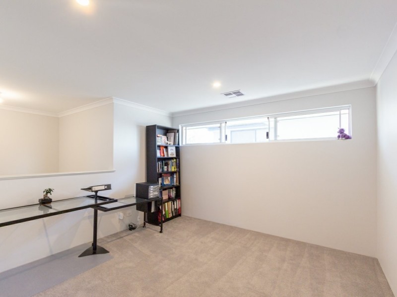 48 Aachen Crescent, Gwelup WA 6018