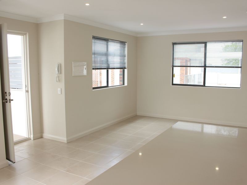 35/148 Wharf Street, Cannington WA 6107