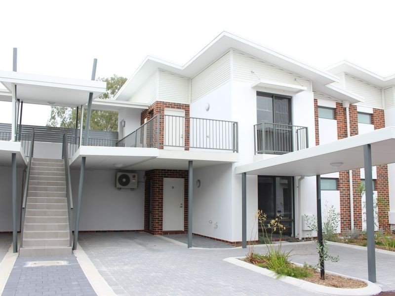 35/148 Wharf Street, Cannington WA 6107