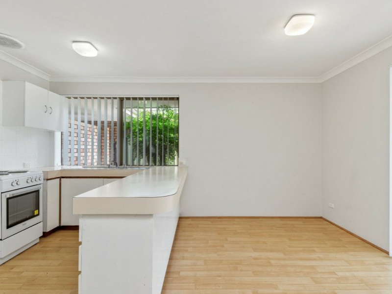 6/13 Golf Road, Parkwood WA 6147