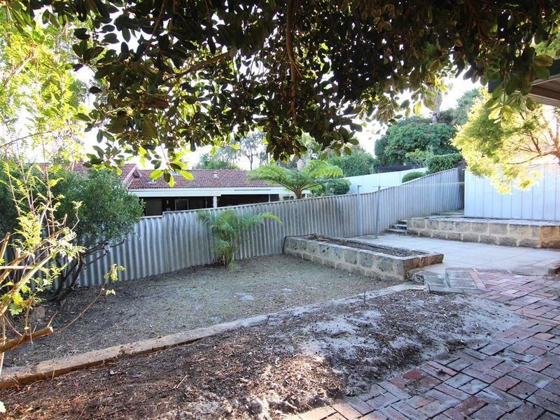 6 Burrendah Boulevard, Willetton WA 6155