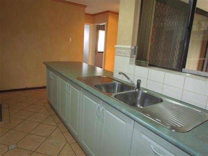 24 Zelkova Way, Parkwood WA 6147