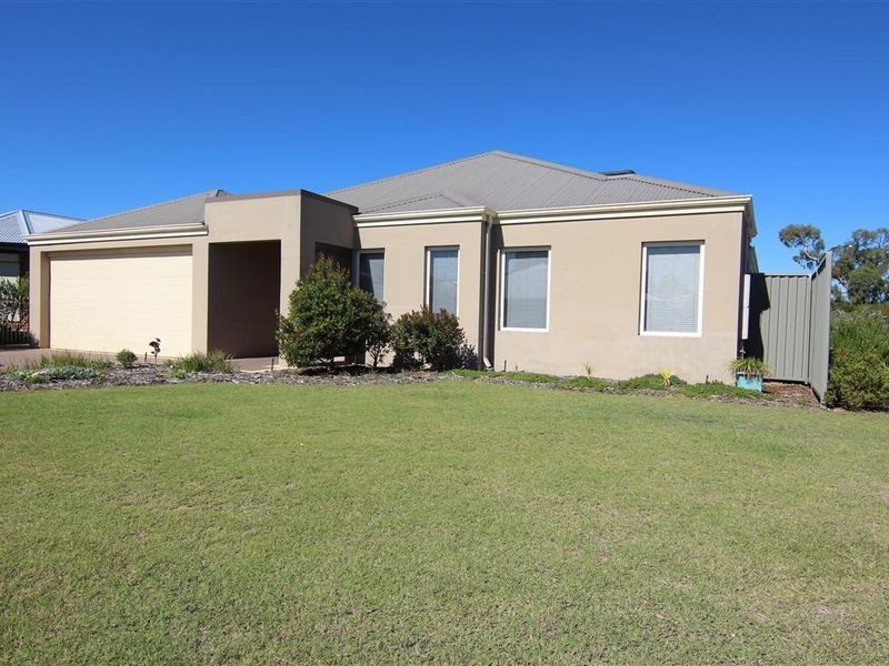 6 Weybridge Drive, Wellard WA 6170