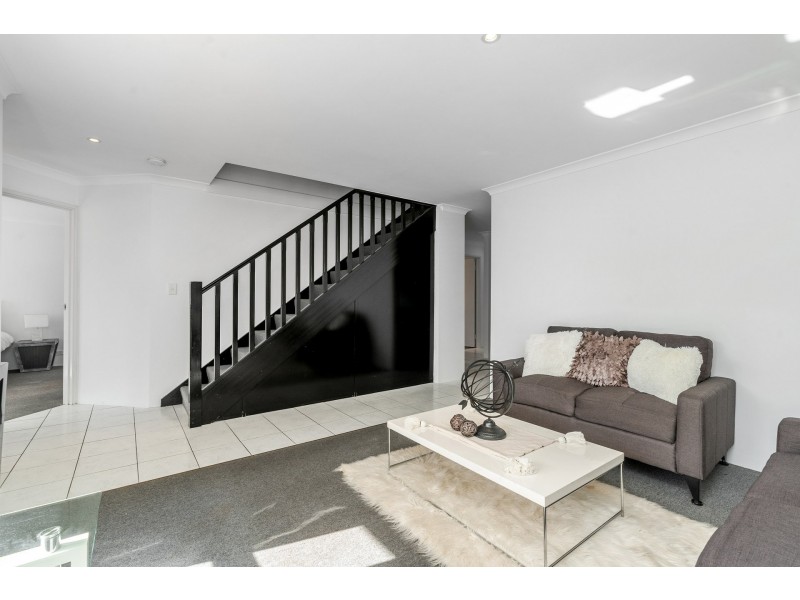 8 Shoalhaven Rise, Success WA 6164