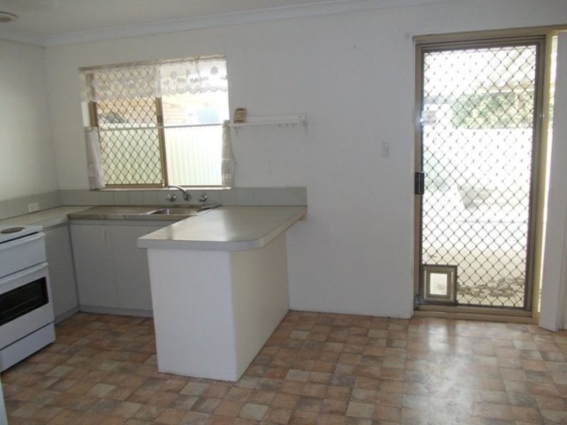 44E Seventh Road, Armadale WA 6112