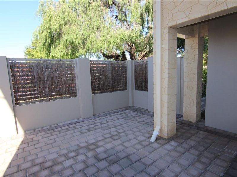 1/7 Gild Street, Cloverdale WA 6105