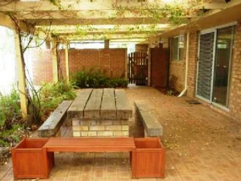 42 Collins Road, Willetton WA 6155