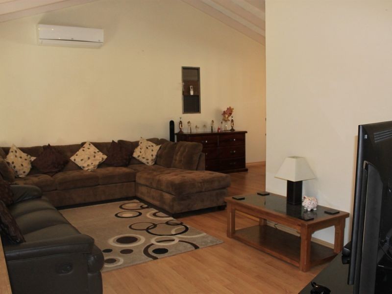 45 Burnett Avenue, Leeming WA 6149