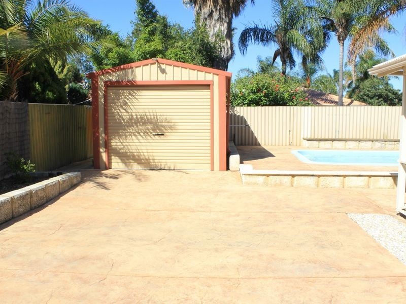 45 Burnett Avenue, Leeming WA 6149