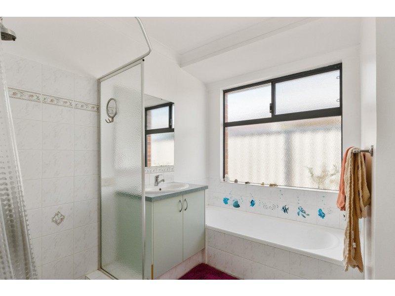 24 Centennial Avenue, Bertram WA 6167