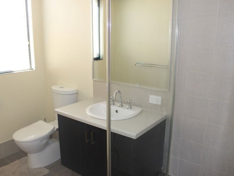 17 Towncentre Drive, Thornlie WA 6108