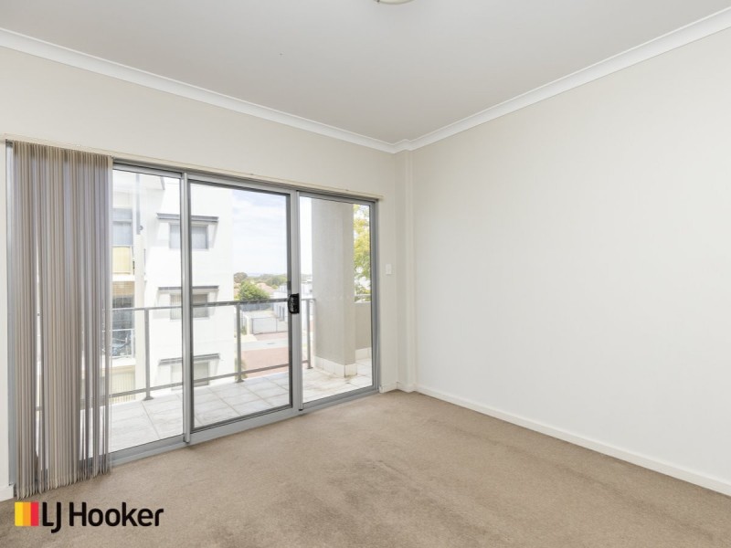 Apartment 20/105 Wentworth Parade, Success WA 6164