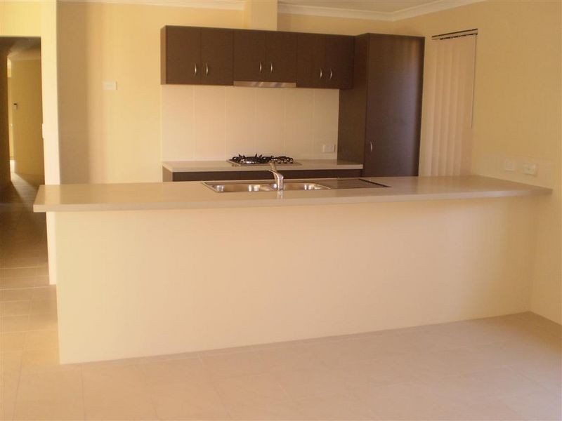 1 Heaney Way, Canning Vale WA 6155