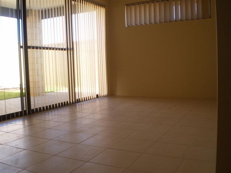 1 Heaney Way, Canning Vale WA 6155