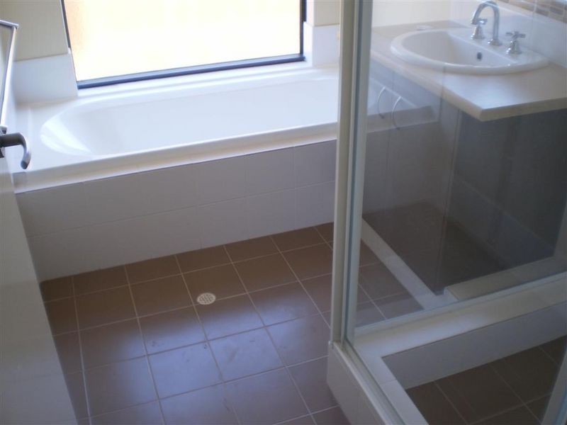 1 Heaney Way, Canning Vale WA 6155