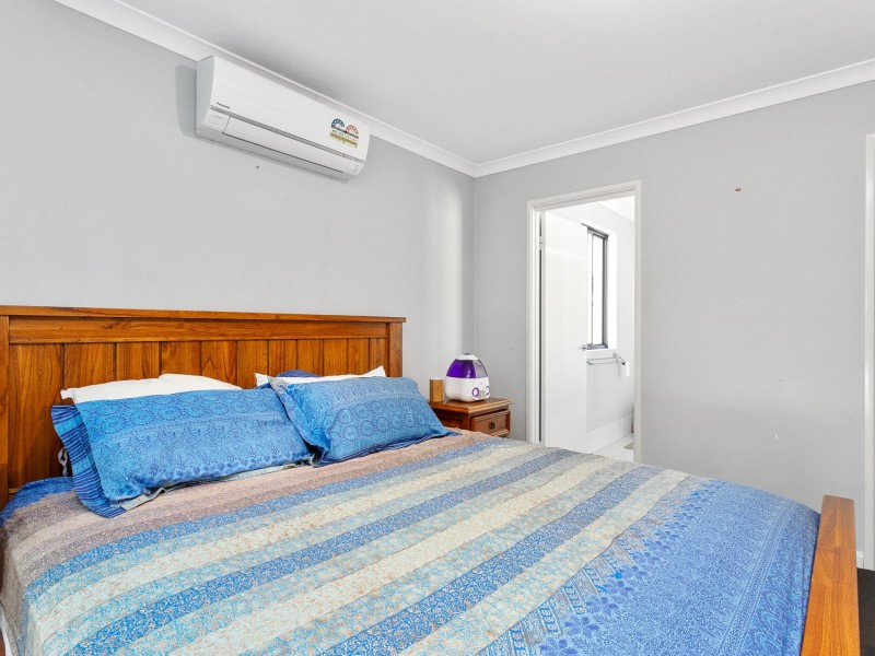 16 Fairlie Road, Canning Vale WA 6155