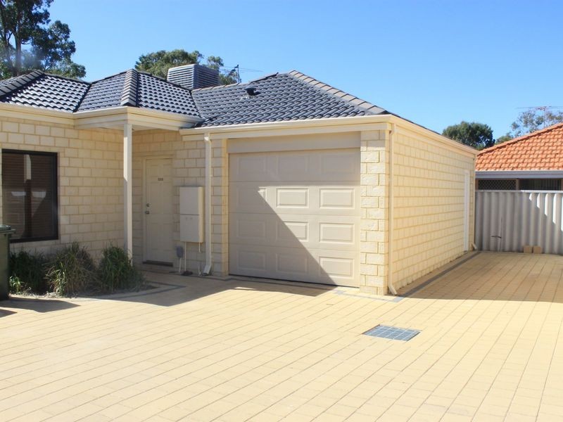 22b Edward Street, Queens Park WA 6107