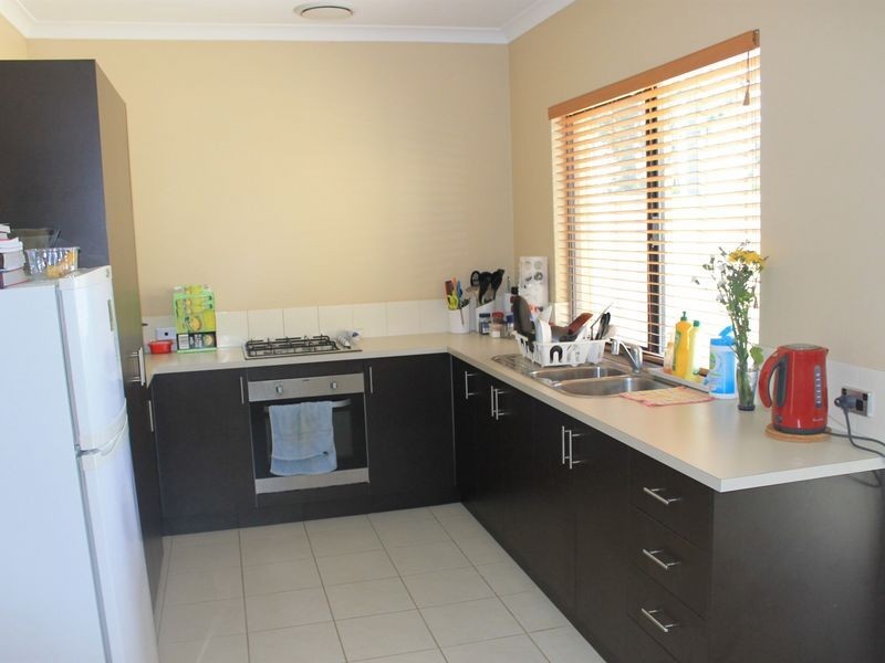 22b Edward Street, Queens Park WA 6107