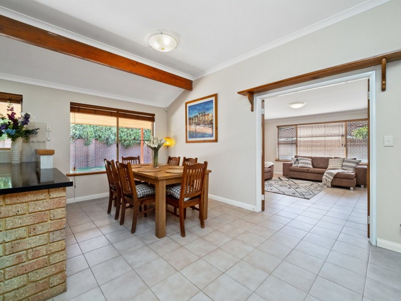 2 Browallia Close, Canning Vale WA 6155