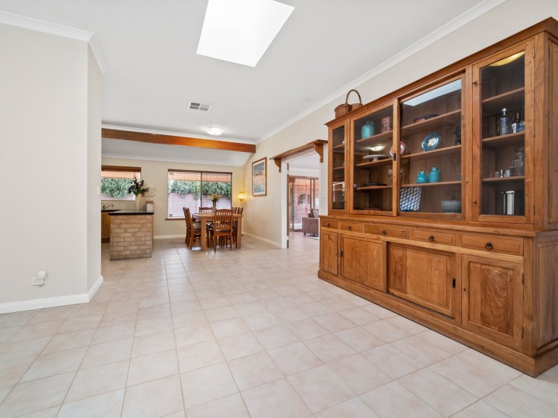 2 Browallia Close, Canning Vale WA 6155