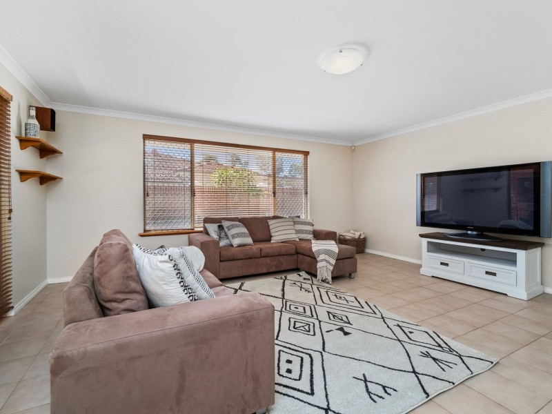 2 Browallia Close, Canning Vale WA 6155
