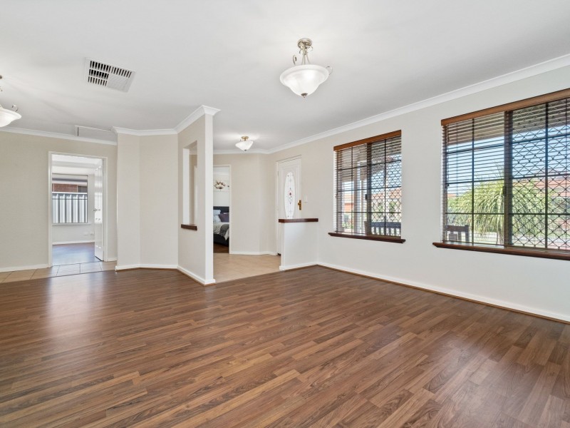 2 Browallia Close, Canning Vale WA 6155