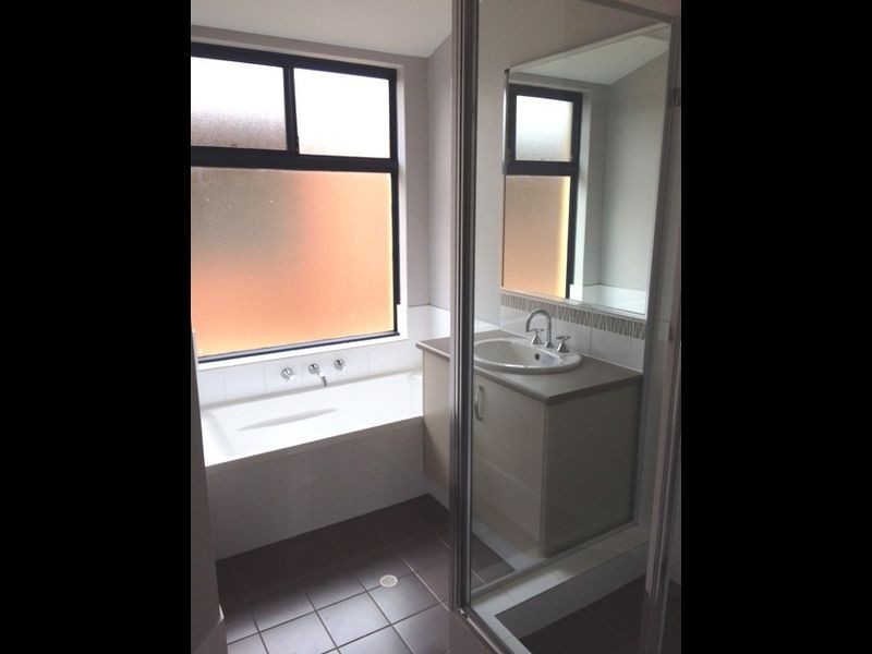 10 Lepley Lane, Hammond Park WA 6164