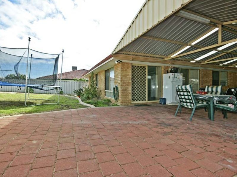 11 Bacich Mews, Munster WA 6166