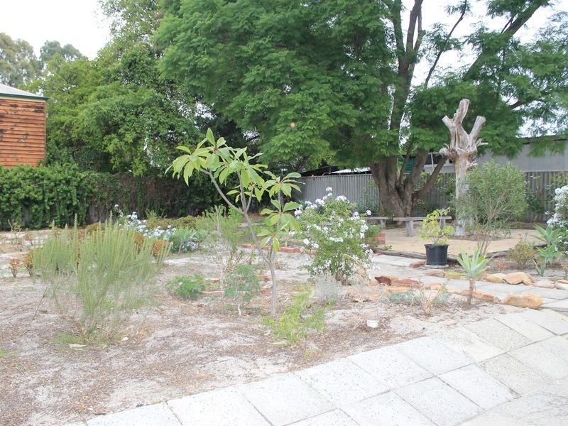 21 Bone Street, St James WA 6102