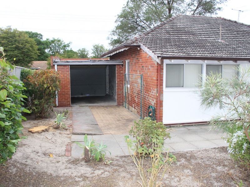 21 Bone Street, St James WA 6102