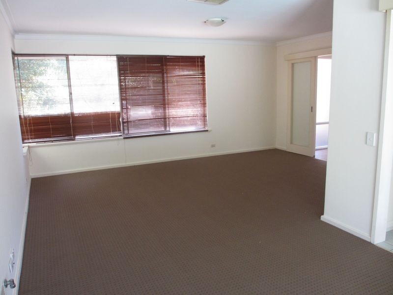 61 Tuscan Street, Rossmoyne WA 6148