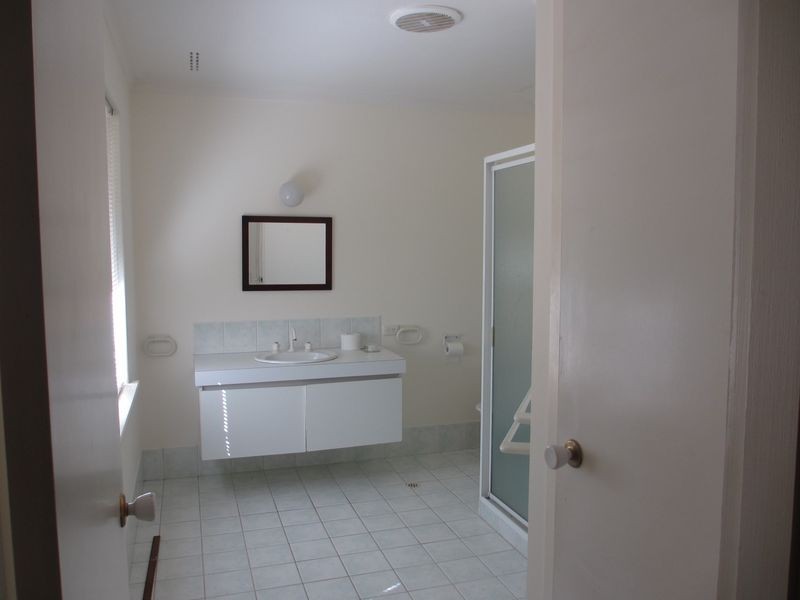 61 Tuscan Street, Rossmoyne WA 6148