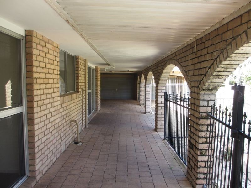 61 Tuscan Street, Rossmoyne WA 6148