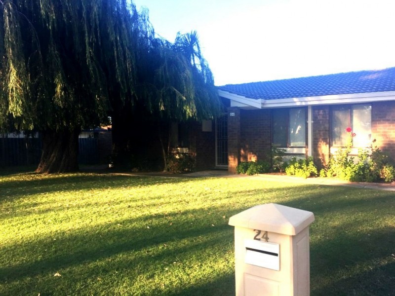 24 Zelkova Way, Parkwood WA 6147