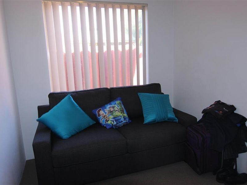 6D Messenger Street, Kelmscott WA 6111