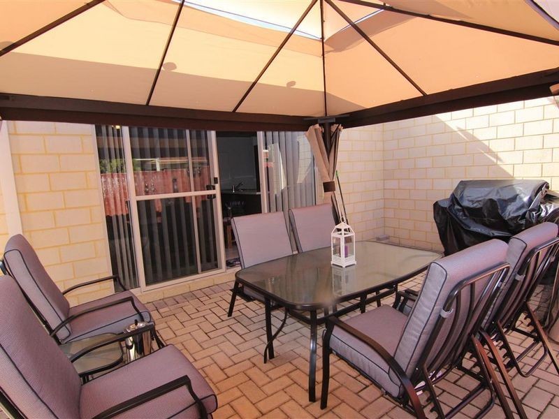 6D Messenger Street, Kelmscott WA 6111