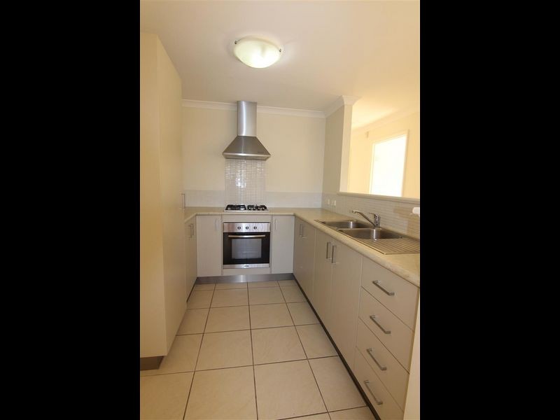 3/10 Delamere Way, Camillo WA 6111