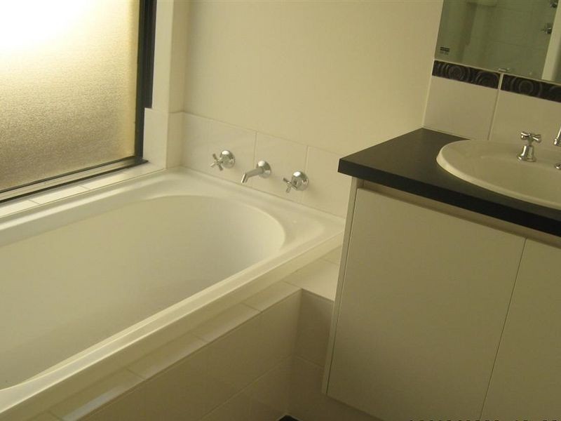 11 Bunratty Link, Canning Vale WA 6155