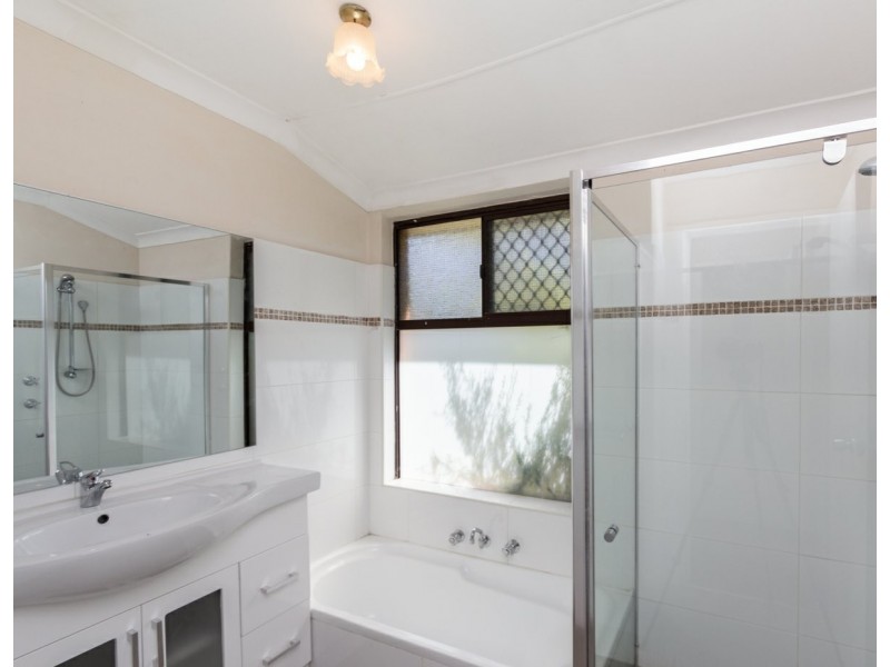 9 Peters Way, Bibra Lake WA 6163