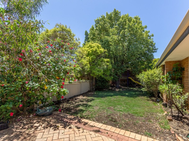 9 Peters Way, Bibra Lake WA 6163