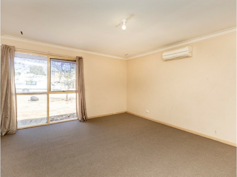 4 Hadlow Place, Thornlie WA 6108