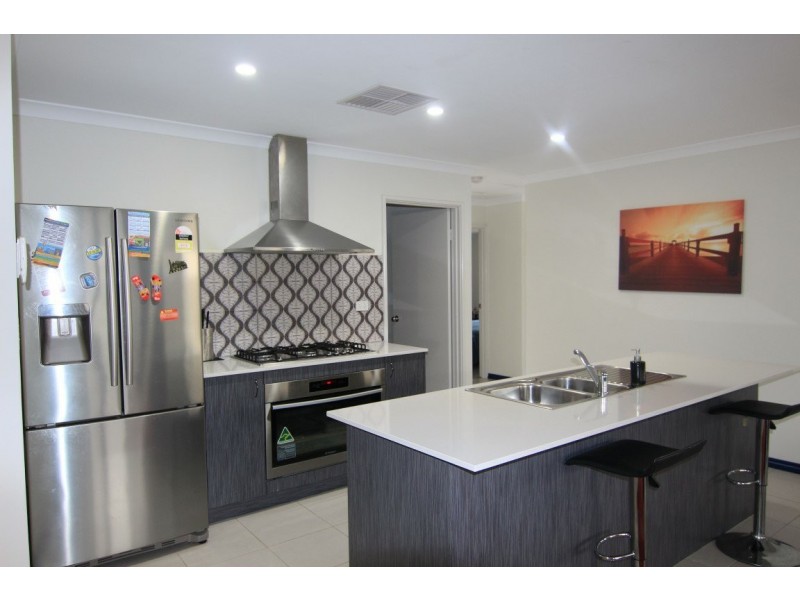 17 Sebago Street, Wellard WA 6170