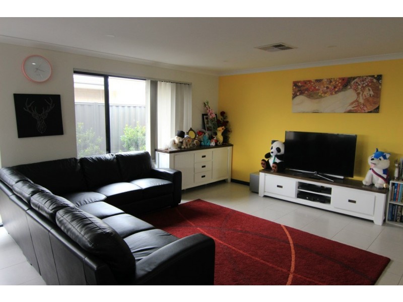 17 Sebago Street, Wellard WA 6170