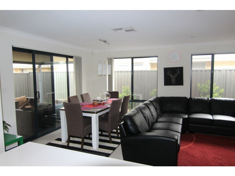 17 Sebago Street, Wellard WA 6170