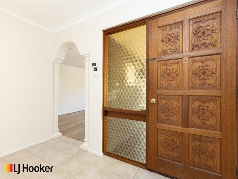 2 Burnham Way, Shelley WA 6148