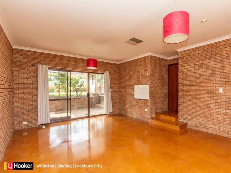 8 Allerton Way, Booragoon WA 6154