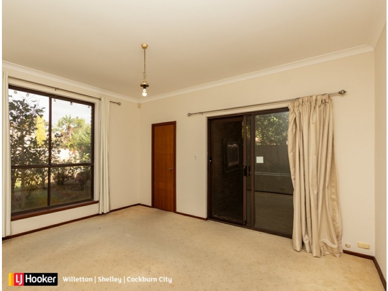 8 Allerton Way, Booragoon WA 6154